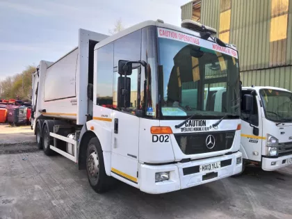 2013 MERCEDES ECONIC 6X4 FAUN RCV img