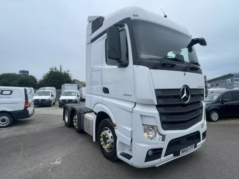 Mercedes-Benz Actros 2545LS StreamSpace Tractor img