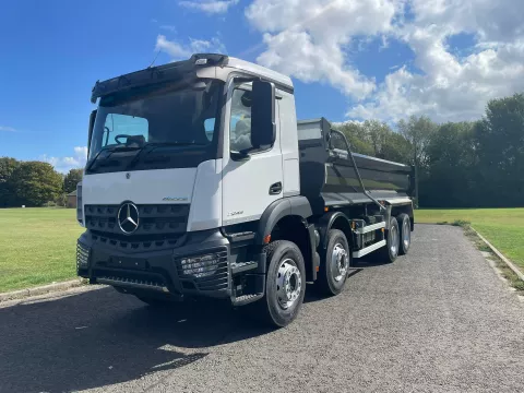 Mercedes-Benz Arocs 3243 K Boweld Tipper img