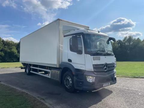 Mercedes Benz Antos 1824 img