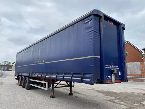 2016 SDC 4.21m Tri Axle Curtainsiders with Dhollandia Tuckaway Taillifts img