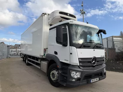 2019(19) Mercedes Actros 2532 6x2 Fridge img