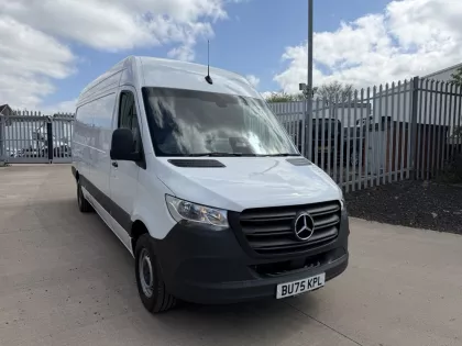 2025(75) Mercedes-Benz  Sprinter 2.0 315 CDI PRO RWD,L3H2 Panel Van img
