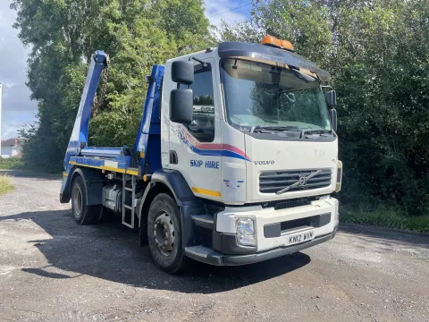 2012 Volvo FL Skip img