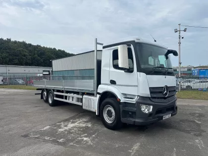 2017 Mercedes-Benz Antos Dropside img