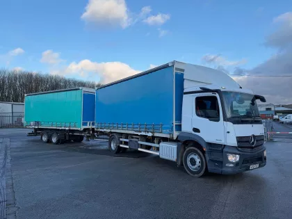2021 Mercedes-Benz Actros Curtain Side img