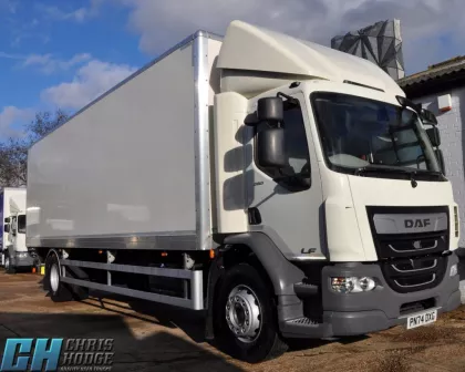 DAF LF 260 - 18 TON GVW BOX VAN WITH T AWAY T LIFT - EURO 6 - R119 img