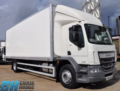 DAF LF 260 - 18 TON GVW BOX VAN WITH COLUMN TAILLIFT - EURO 6 - R019 img