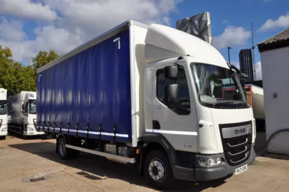 DAF LF 180 12 TON GVW CURTAINSIDER WITH T AWAY T LILFT - EURO 6 - R054 img