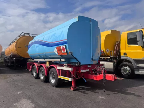 Wilson 17,000 Litre Tri-axle Drag Fuel Tanker img