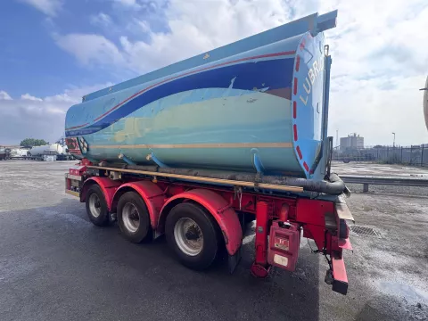 Wilson 17,000 Litre Tri-axle Drag Fuel Tanker img