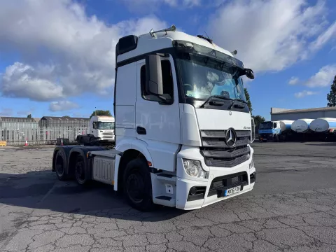 2016 Mercedes Actros 2543 6X2 Mid-lift Tractor Unit img