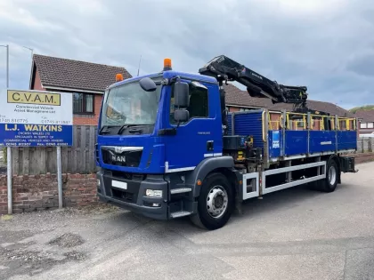 2015 (15) MAN TGA 18.240 18t Dropside with crane img
