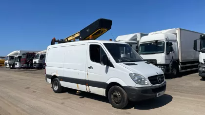 Mercedes-Benz Vans Sprinter Access platform img