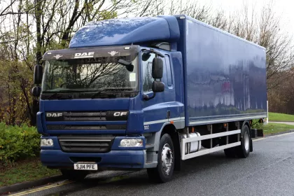 DAF CF65 220 4X2 SLEEPER 28FT BOXVAN (2014) img