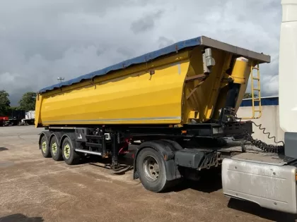 2016 Stas Tri Axle Insulated Alloy Tipping Trailer img