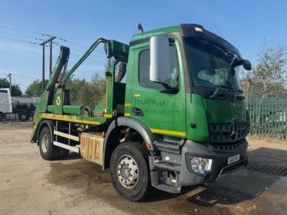 2018 (68) Mercedes Arocs 1824 4x2 18T Skiploader img