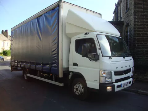 2016 FUSO Canter Curtain Side img