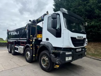 2016 IVECO TRAKKER 360 EURO 6 Tipper img