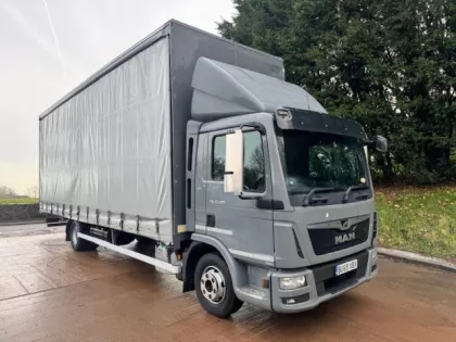 2019 MAN TGL 12.220 EURO 6 12T Curtain Side img