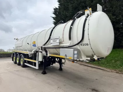 2012 WHALE STAINLESS STEEL VACUUM TANKER Tanker img