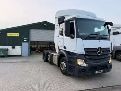 2019 Mercedes-Benz Trucks Actros Chassis cab img