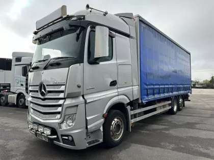 2016 Mercedes-Benz Trucks Actros Curtainsider img