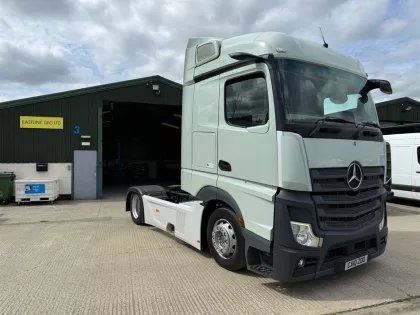 2020 Mercedes-Benz Trucks Actros Chassis cab img