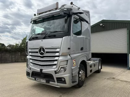 2019 Mercedes-Benz Trucks Actros Chassis cab img
