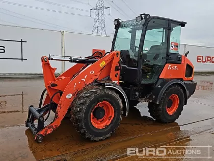 2023 Kubota R090 img