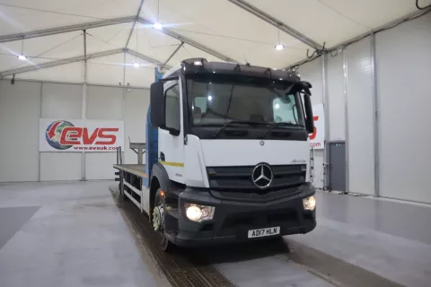 2017 (17 PLATE) Mercedes Benz Antos 2536 6x2 Euro 6 Flatbed img