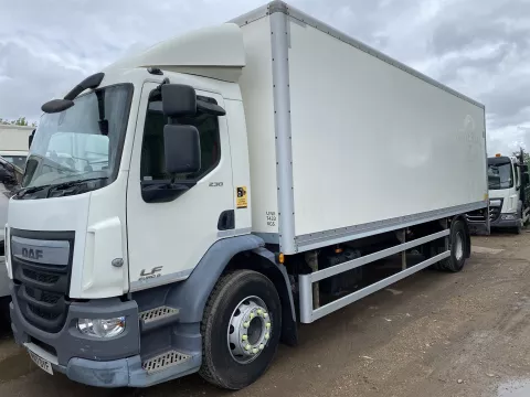daf lf 230 box tail lift img