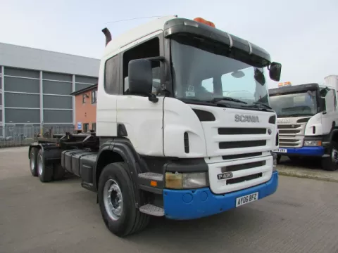 SCANIA P420 6X4 2006 HOOKLOADER (AY06 BFZ) S N:4213 img
