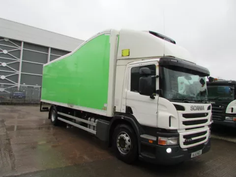 SCANIA P230 4X2 FRIDGE LORRY (NJ13 MZU) - S N 4161 img