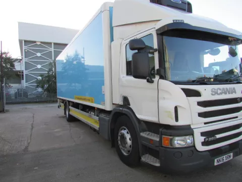 SCANIA P250 4X2 FRIDGE LORRY (NK16 XRW) - S N 4153 img