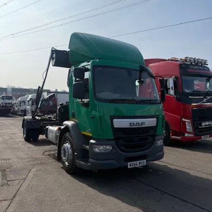 2017 DAF LF Hook Loader img