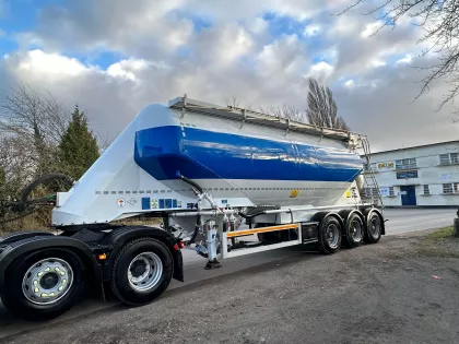 2013 Feldbinder Powder Tanker img