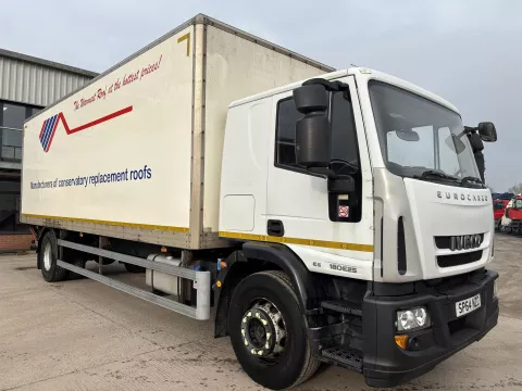 Iveco Eurocargo 180E25 4x2 Box Truck img