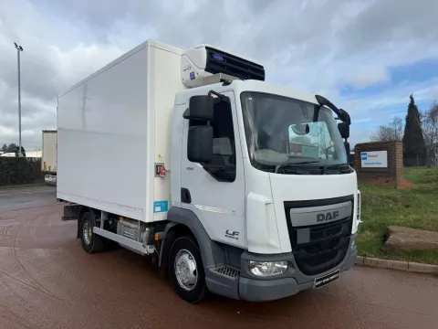 DAF LF 150 2016 (16) EURO 6, DAY CAB, 7.5 TON MEAT RAIL FRIDGE img