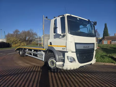 DAF CF 260 2017 (67) EURO 6, 18 TON BEAVERTAIL, WINCH img