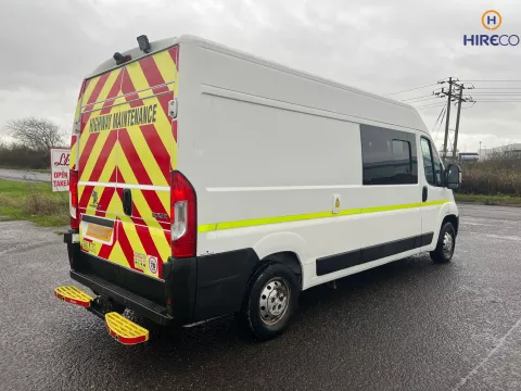 2021 Peugeot Boxer Welfare Van img