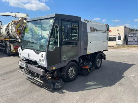 2018 Scarab M25H Road Sweeper img
