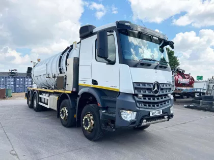2015 Mercedes-Benz 2015 Tanker img