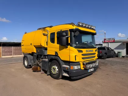 2015 SCANIA P250 ROAD SWEEPER img