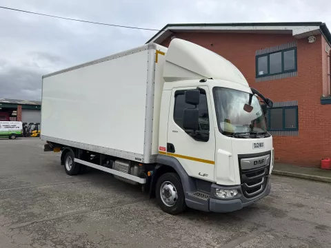 DAF LF BOX LOW MILEAGE img
