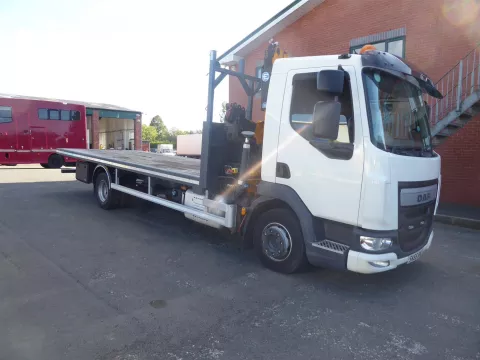 2015 10 TONNE DAF WITH CRANE img