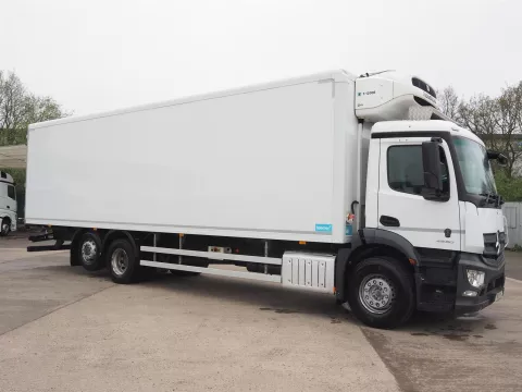 2021,21 reg Mercedes-Benz Actros 2530 31 Foot Fridge img