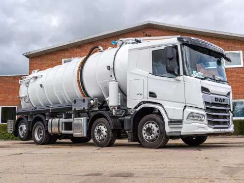 DAF XD 450 FAX 8x2 Kel-Berg Tanker img