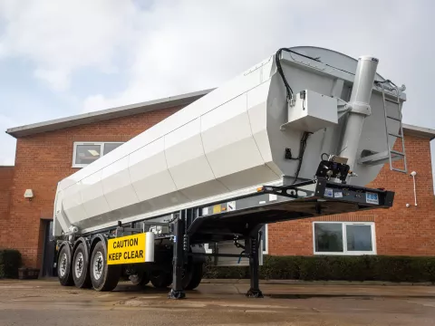 Kel-Berg 3-Axle Insulated Aggregate Trailer img