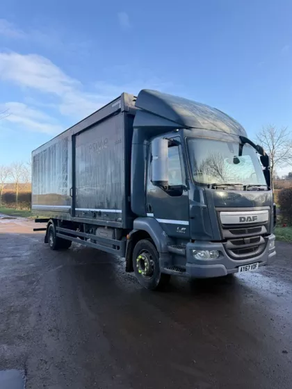 2017 DAF LF Box img